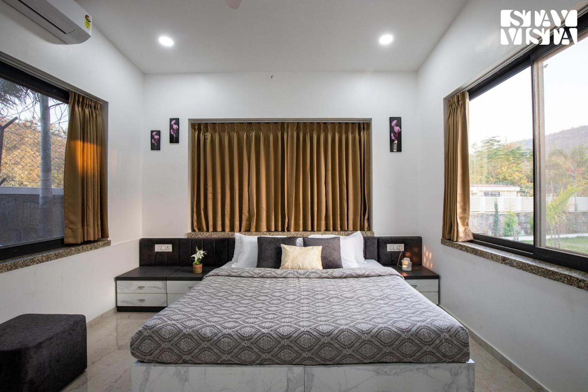 Stayvista'S Bella Dream - Mountain-View With Outdoor Pool, Lawn Featuring A Gazebo & Indoor Games Udaipur Esterno foto